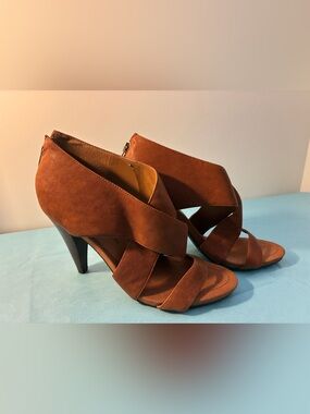 Marc Fisher Brown Leather  Crisscross Open-Toe Heels Size 9.5